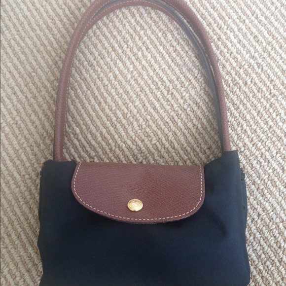 Longchamp black medium tote bag