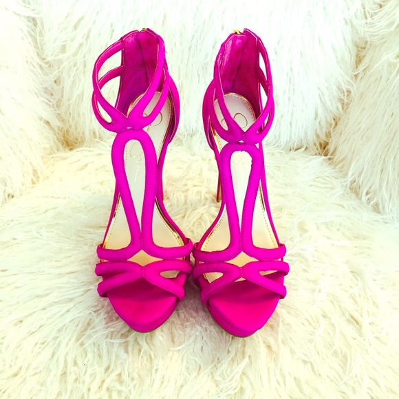 Gorgeous Jessica Simpson heels!