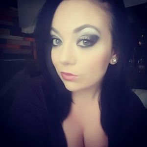 Meet your Posher, Brittney