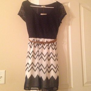 NWT Navy and White Chevron Dress