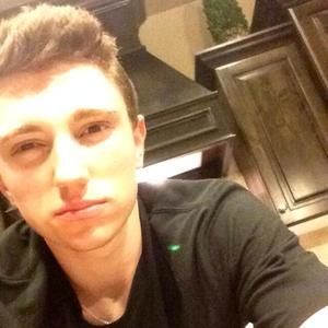 Meet your Posher, Logan