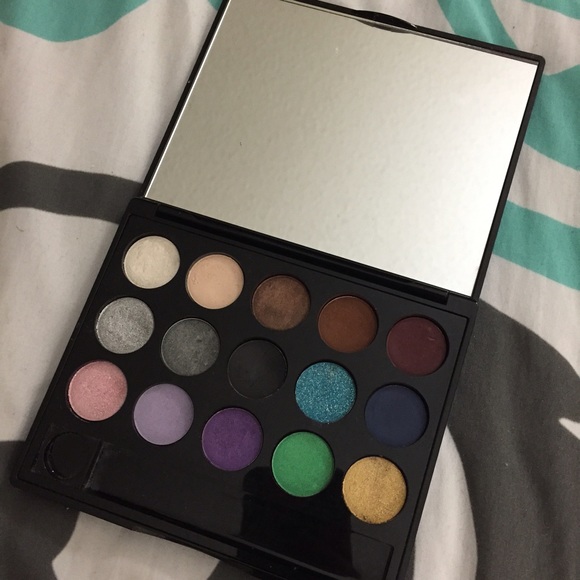 Sephora Accessories - SEPHORA "Colorful Artist" Palette