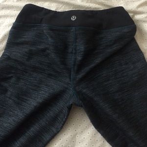 LULULEMON yoga pants