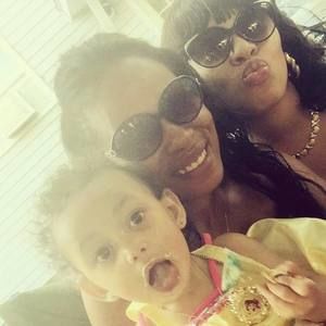 Meet your Posher, Nikkia