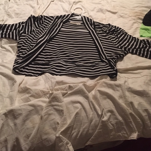 Derek heart 3/4 sleeve pull over