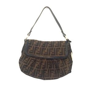 Fendi 100% authentic purse !! No flaws