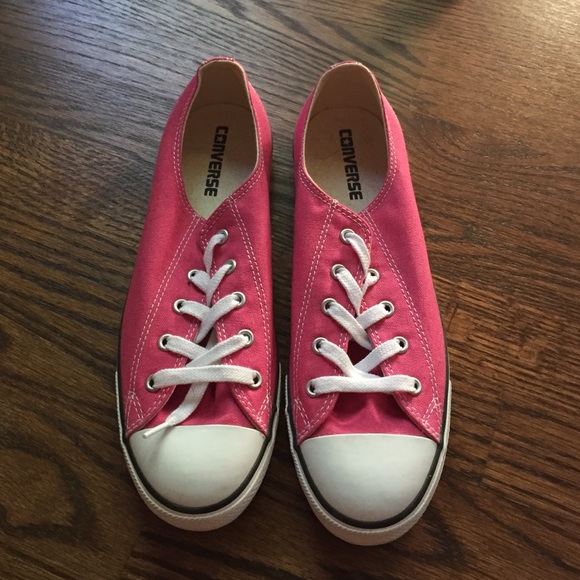 Pink converse low sole never worn