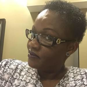 Meet your Posher, Akinyi