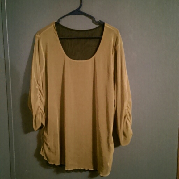 Reversible mesh shirt