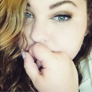 Meet your Posher, Madi