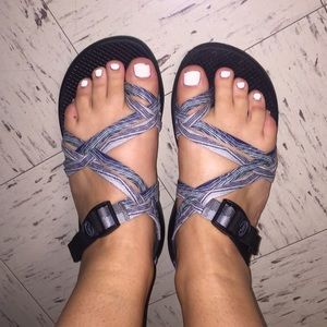 womens Chacos size 10