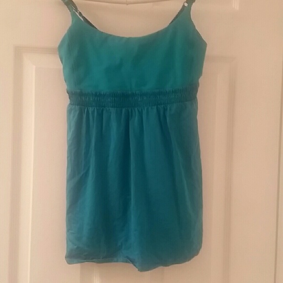 Lululemon top size 4