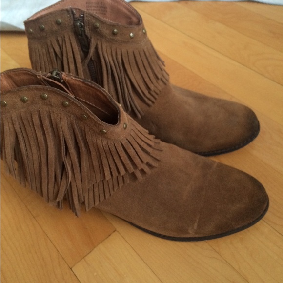Minnetonka Boots