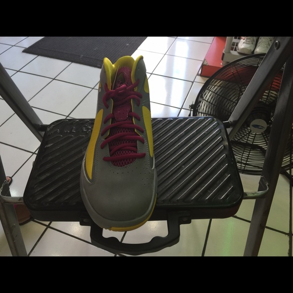 Brand new in box never worn unisex - Picture 2 of 3