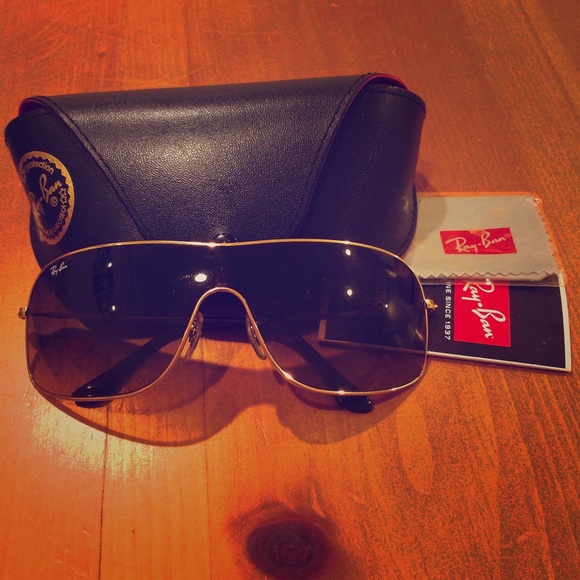 Authentic Ray Bans Sunglasses RB3211