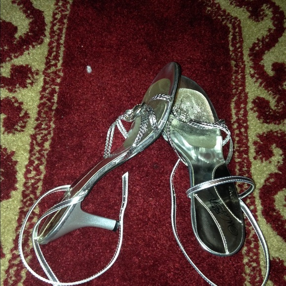 Small heels