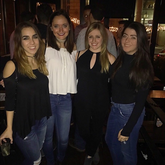 Meet your Posher, Jessica - Picture 2 of 2