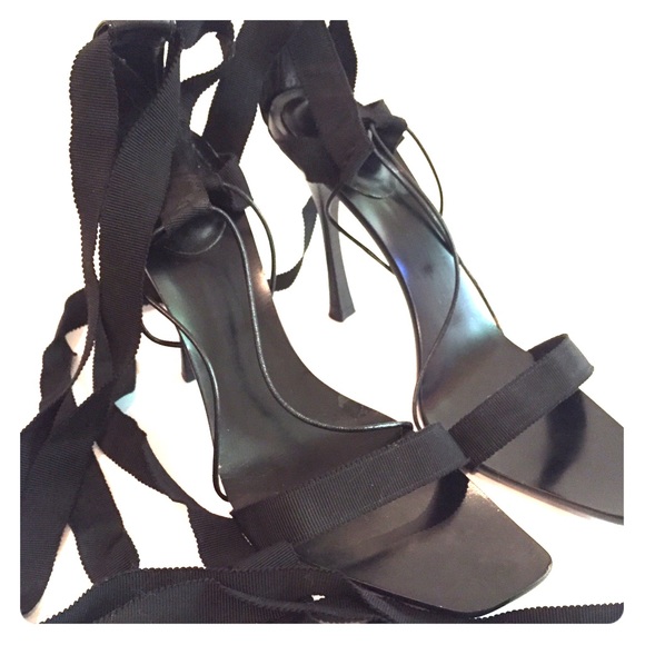 Gucci stunning lace-up sandals