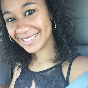 Meet your Posher, Priscilla