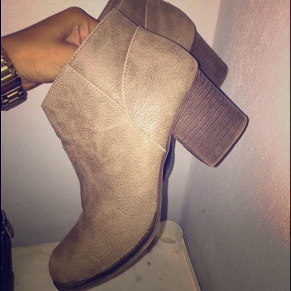 Forever 21 size 7.5 Booties