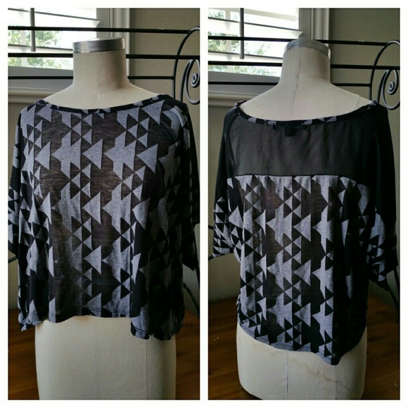 Forever 21 Cropped Geometric Print & Chiffon Top