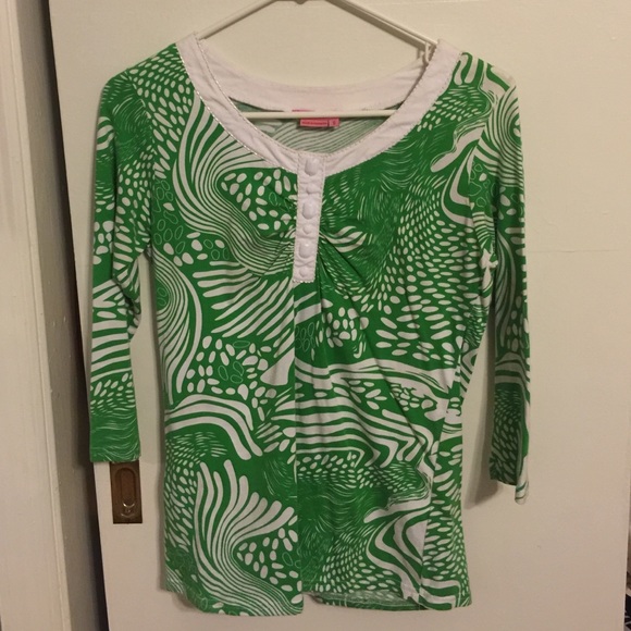 Embellished top with 3/4 length sleeves