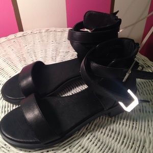 minimalistic black strappy sandals from Forever 21