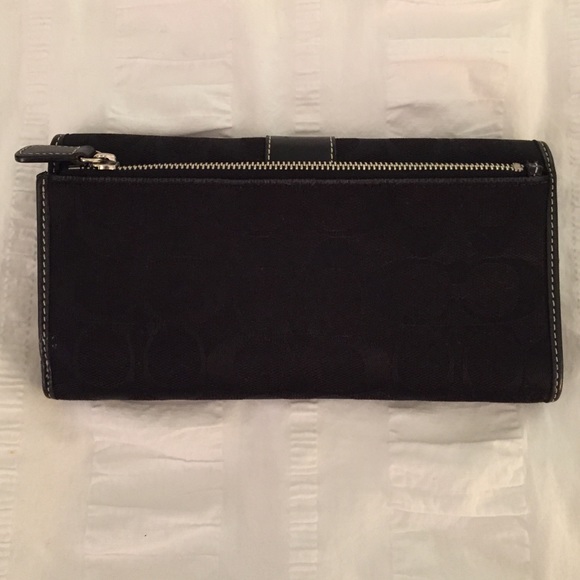 Authentic Coach Wallet - Picture 3 of 3