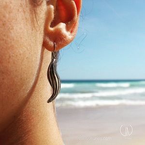 Wave earrings