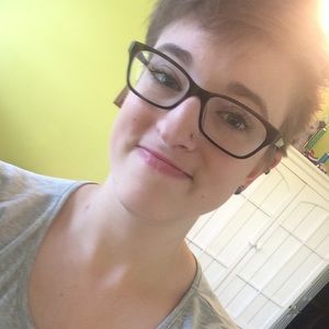 Meet your Posher, Justine