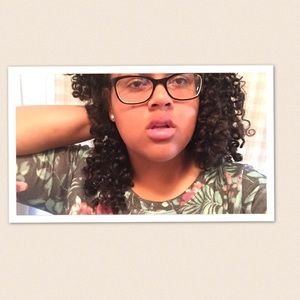 Meet your Posher, Caitlynn