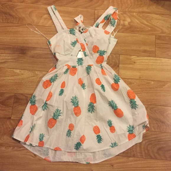 Top shop Pineapple dress with open back 🍍