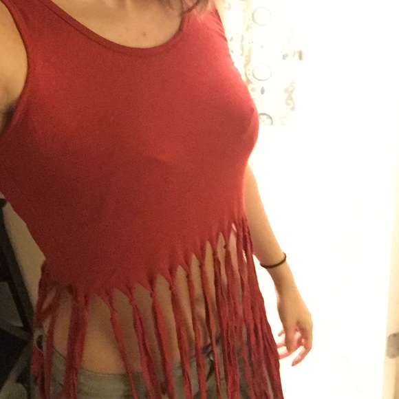 Red stringy shirt - Picture 2 of 3