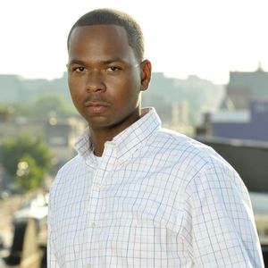 Meet your Posher, Avery