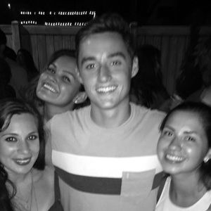 Meet your Posher, Ethan