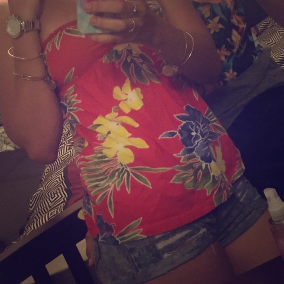 Hollister strapless top