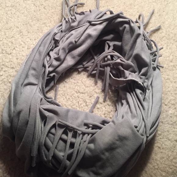 Scarf - Picture 2 of 3