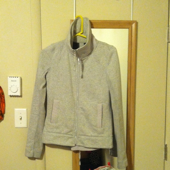 Lululemon En Route Jacket