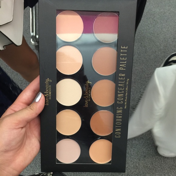 Contouring concealer