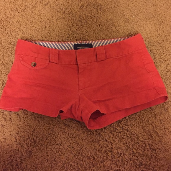 American Eagle red shorts