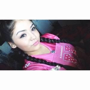 Meet your Posher, Jackeline