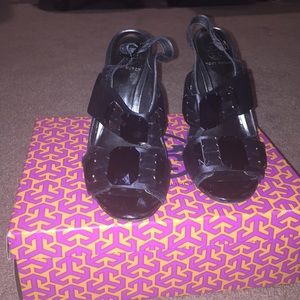 TORY BURCH METALLIC SATIN HEELS BARELY WORN