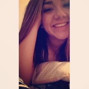 Meet your Posher, Marcela