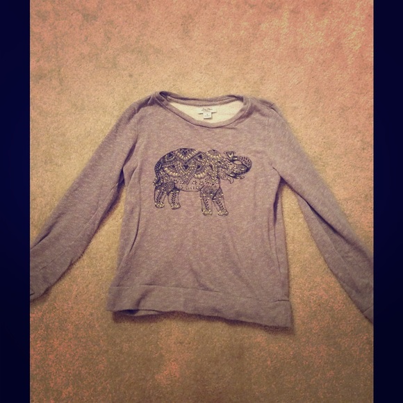 Lucky brand sweatshirt with elephant