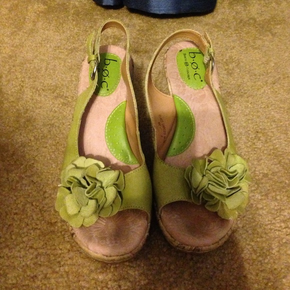 B•O•C wedges - Picture 2 of 3