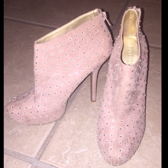 Pink sparkly heels✨