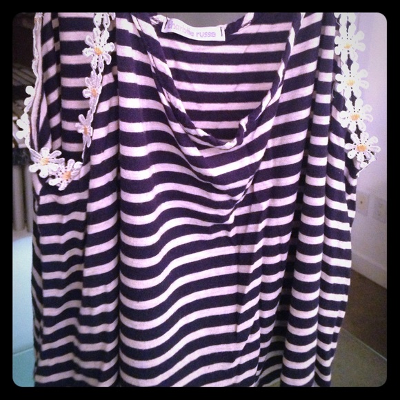 Crop flower strip shirt