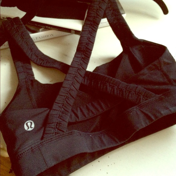 Support the girls while running or doing yoga!