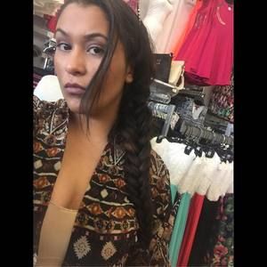 Meet your Posher, Isabela