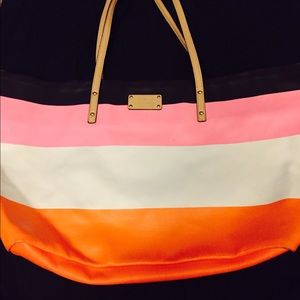 Kate spade W 20 inches H 12 inches D 7 in